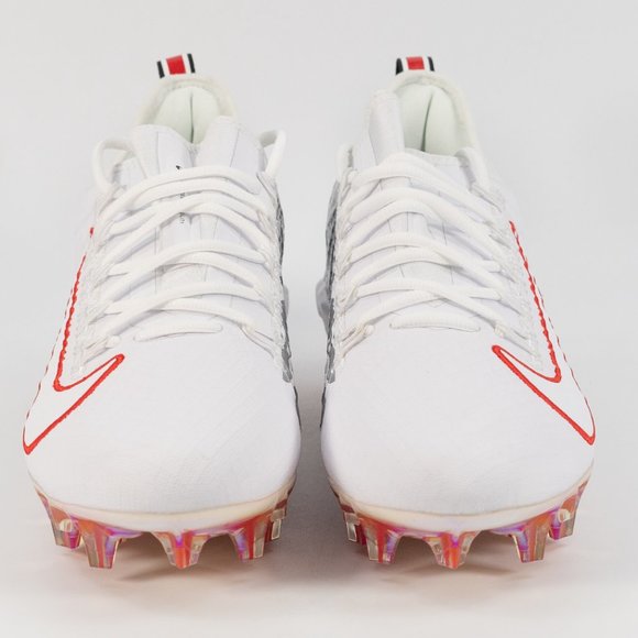 Athletic_Shoes